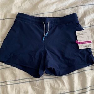 Athleta girl hang ten shorts size 14/XL NWT